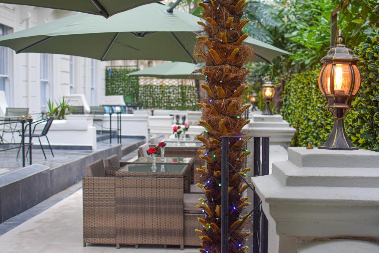 Pembridge Palace Hotell 3*