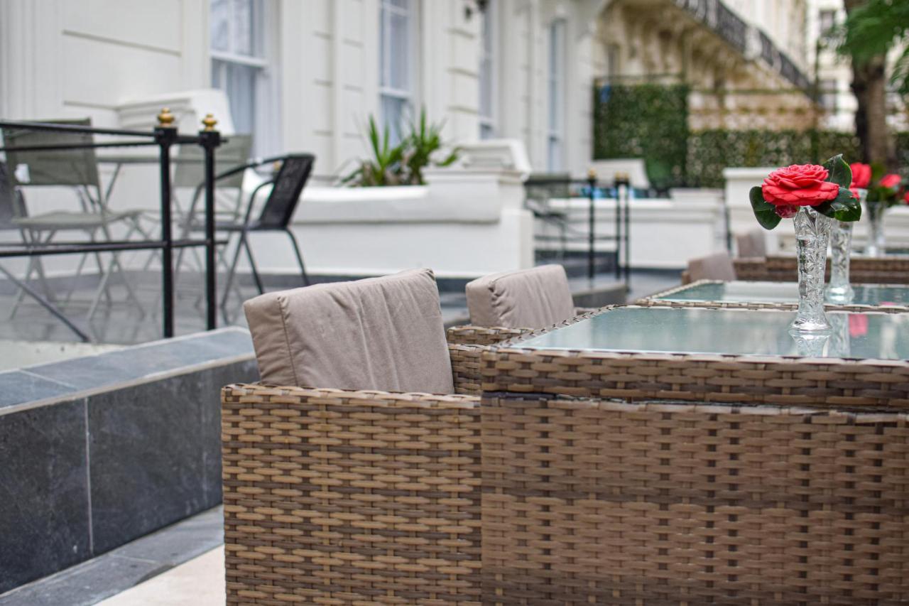Pembridge Palace Hotell 3*