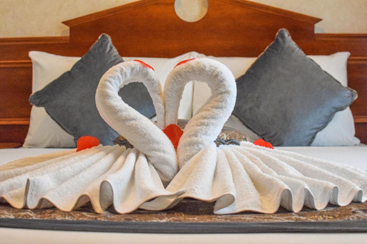 Pembridge Palace Hotell 3*