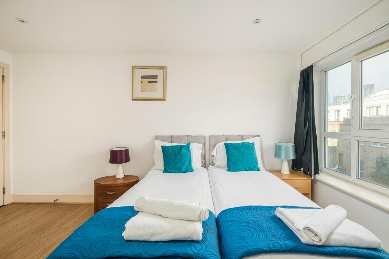 Canary Wharf/docklands/excel Spacious Apt E14 * London