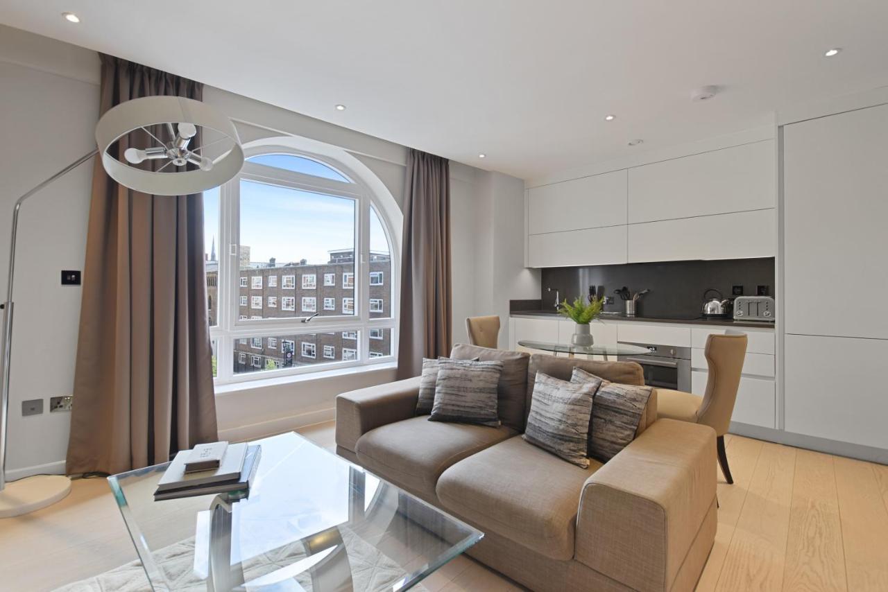 Vauxhall Bridge Road By Aeria