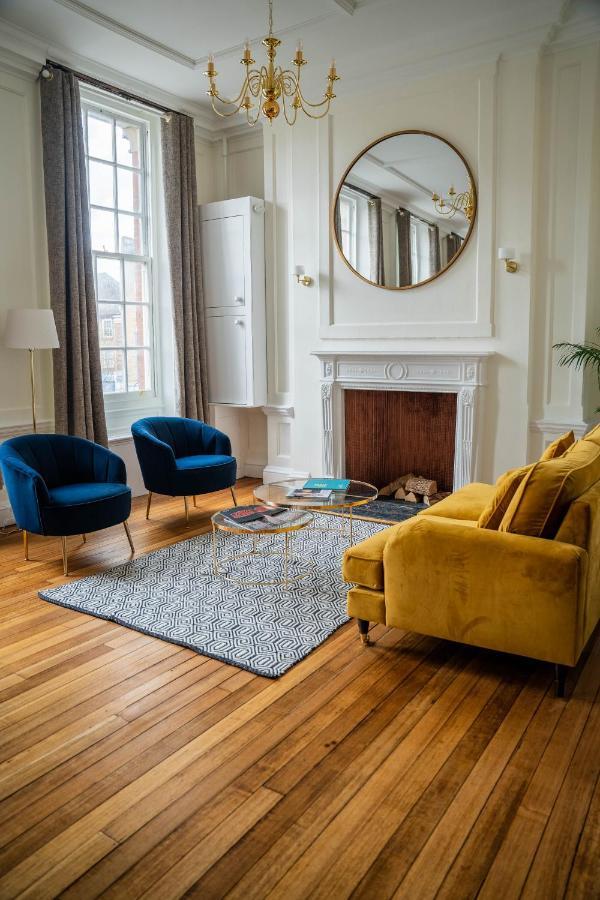 Dreamy Loft, Antique Wood Flooring & High Ceilings London