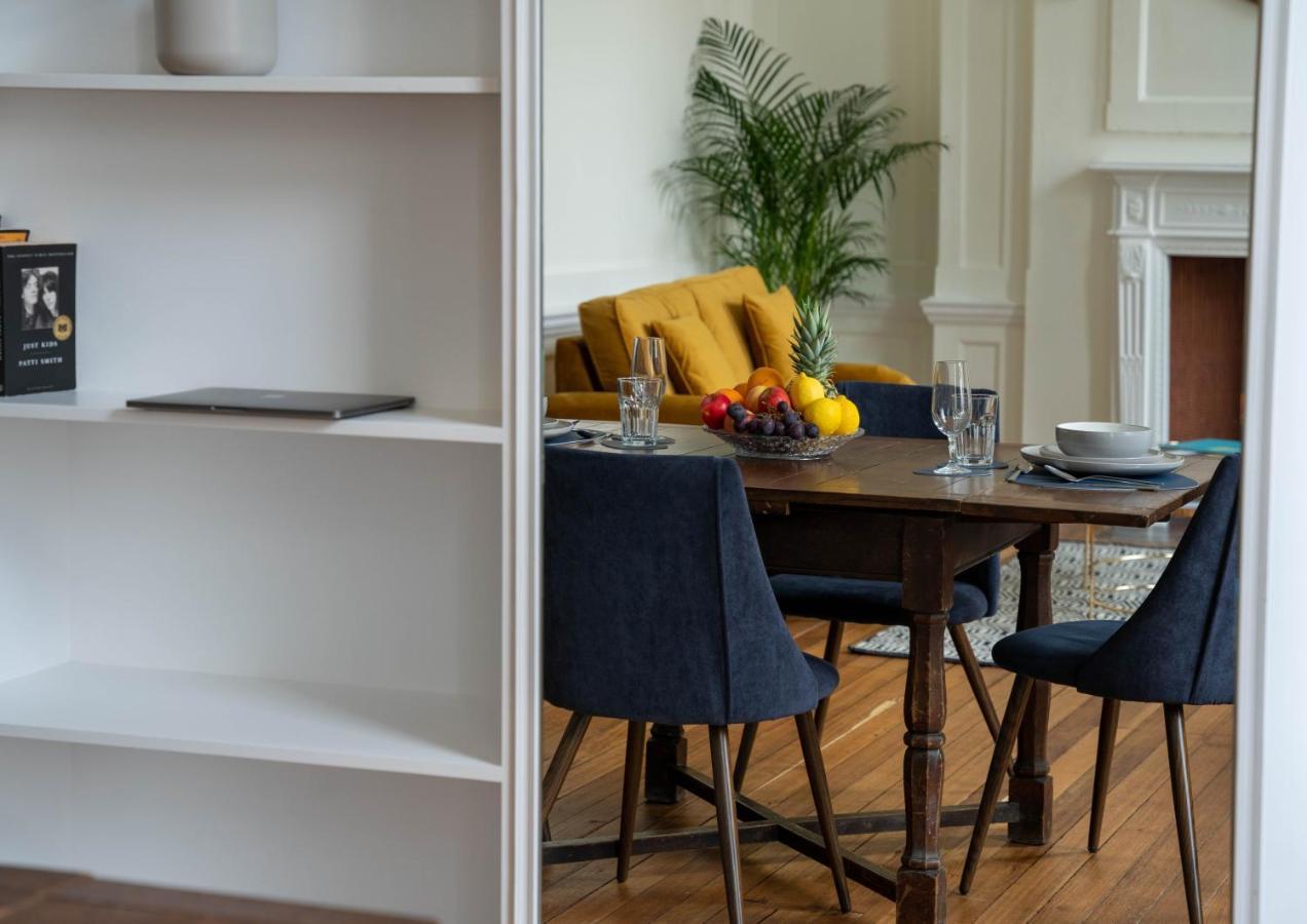 Dreamy Loft, Antique Wood Flooring & High Ceilings Apartment