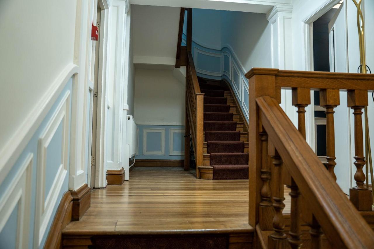 Apartment Dreamy Loft, Antique Wood Flooring & High Ceilings *