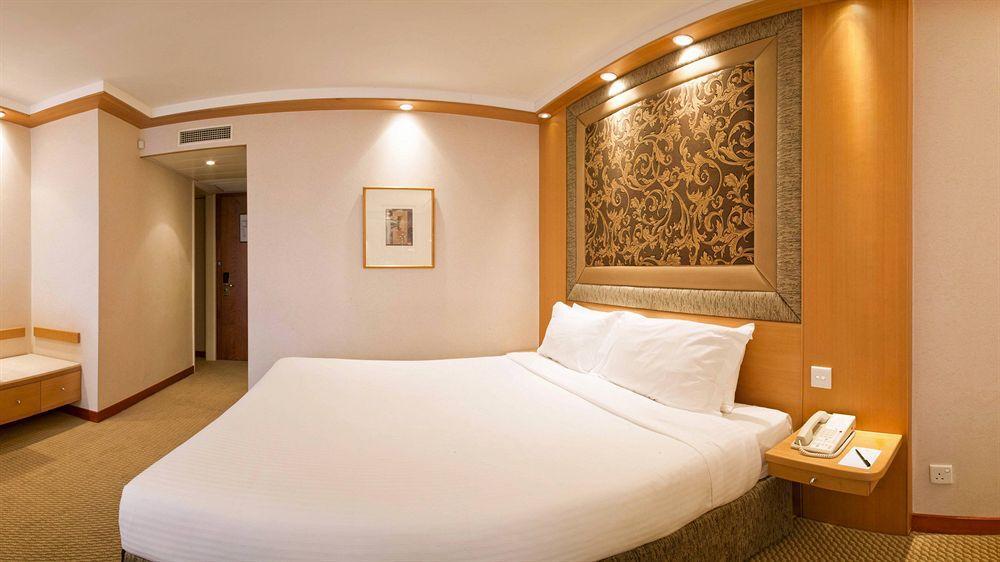 Millennium And Conference Centre Gloucester Hotel 4*