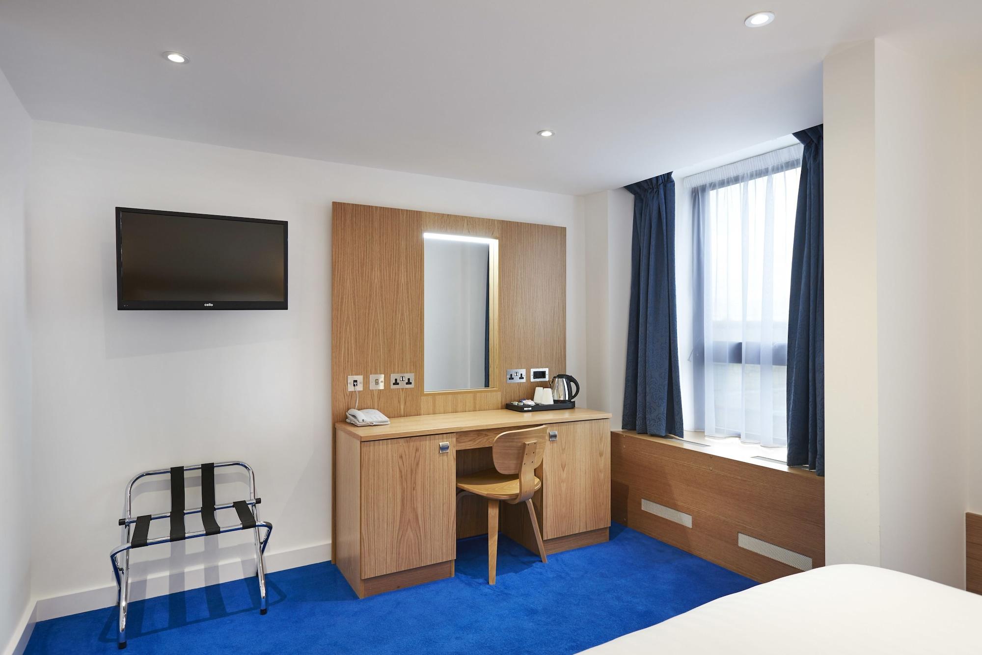 Central Park Hotel 3*