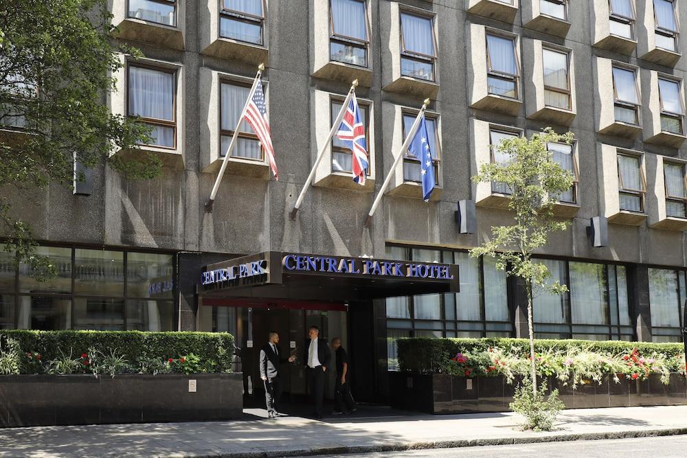 Central Park Hotel 3*