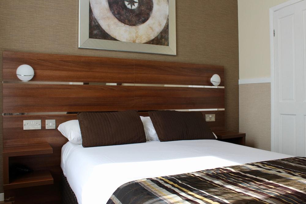 Huttons Hotel, Victoria 3* Londra