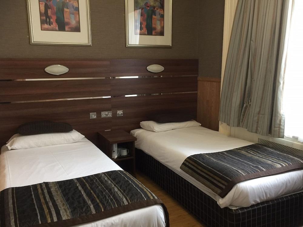 Huttons Hotel, Victoria 3* Londra