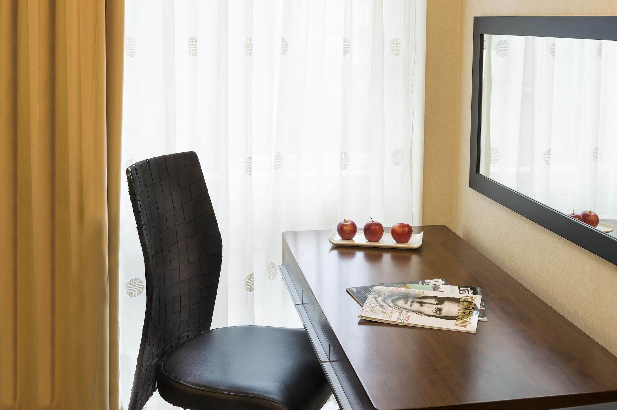 Hotel Millennium And Conference Centre Gloucester 4*