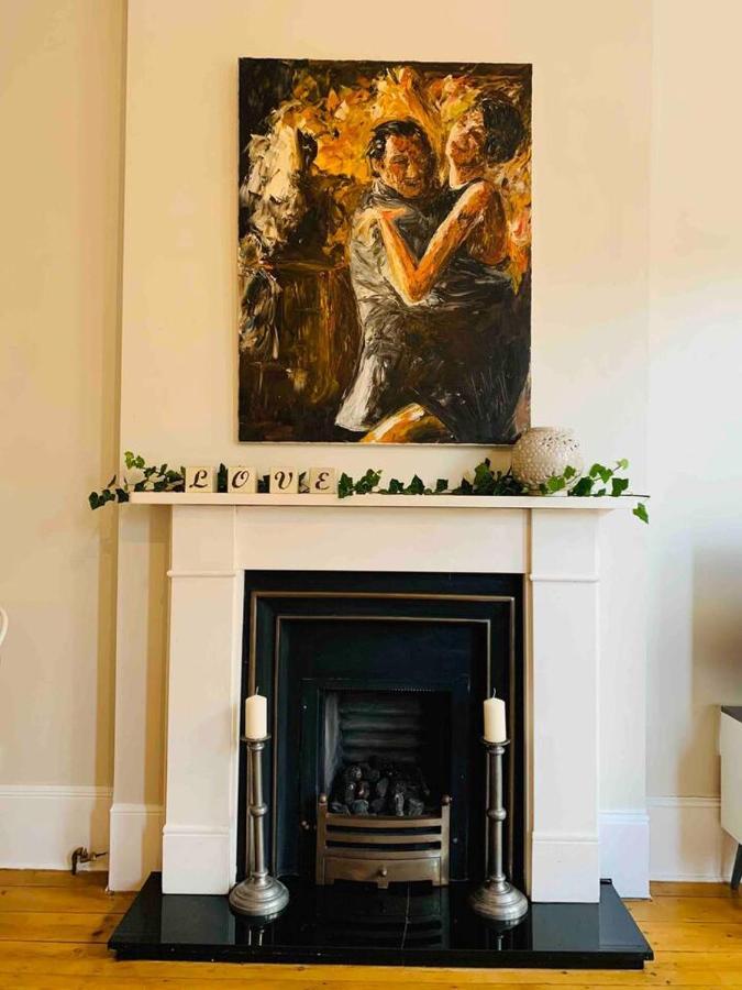 Luxury Fulham Flat With 5* Touches Nr River Thames Apartment