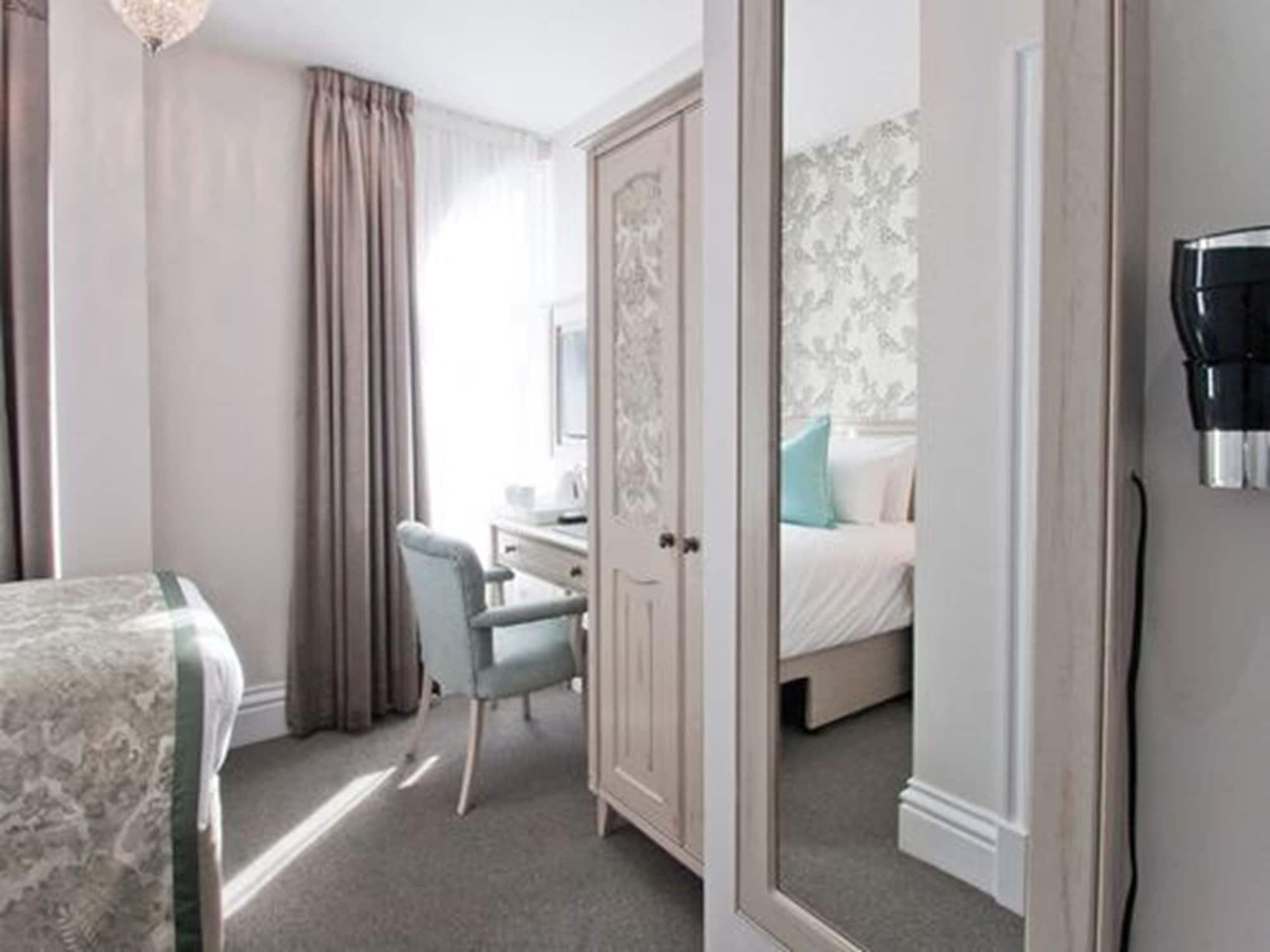 W12 Hotel London