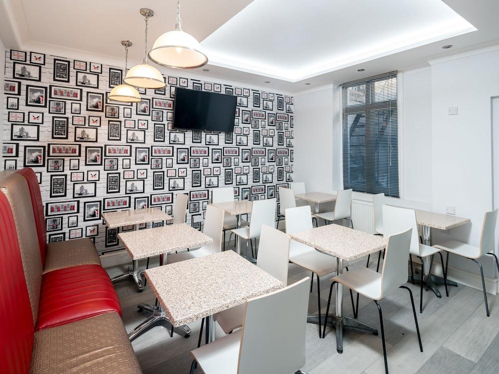 Oyo Bakers Hotel London Victoria Hotel