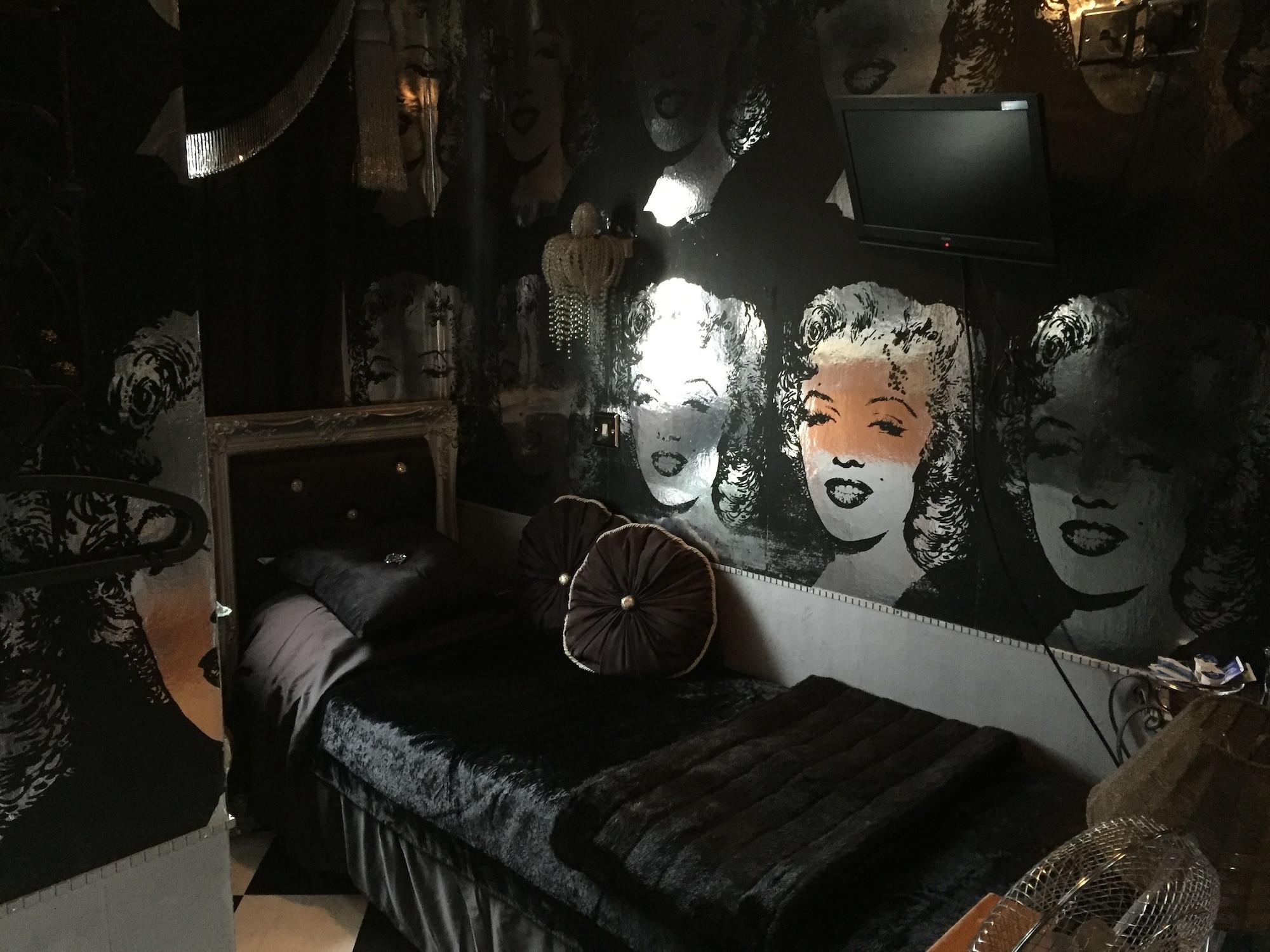 Pavilion 3* London