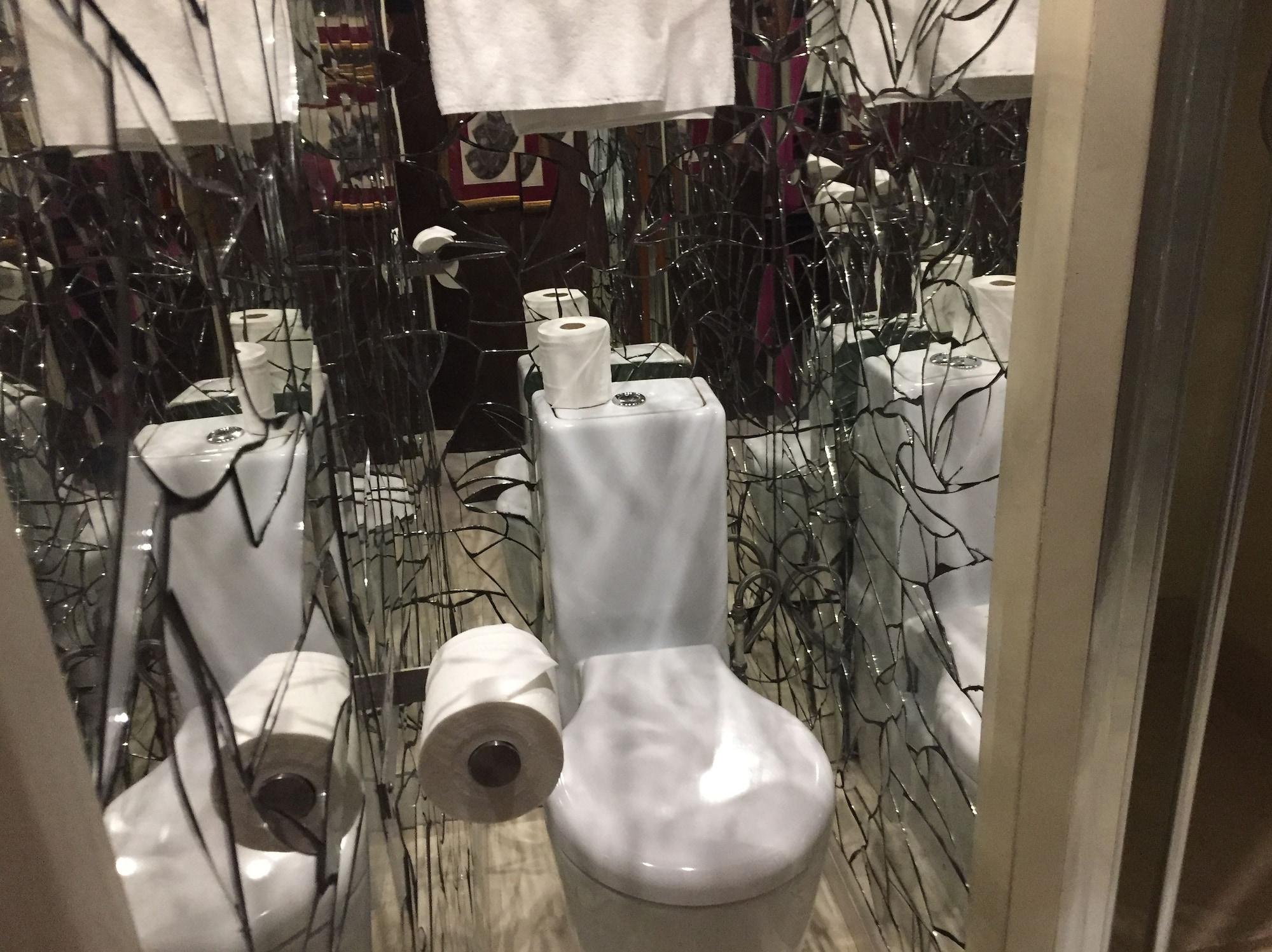 Pavilion 3* London