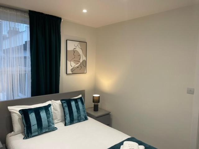 2 Bedroom Serviced Leilighet *