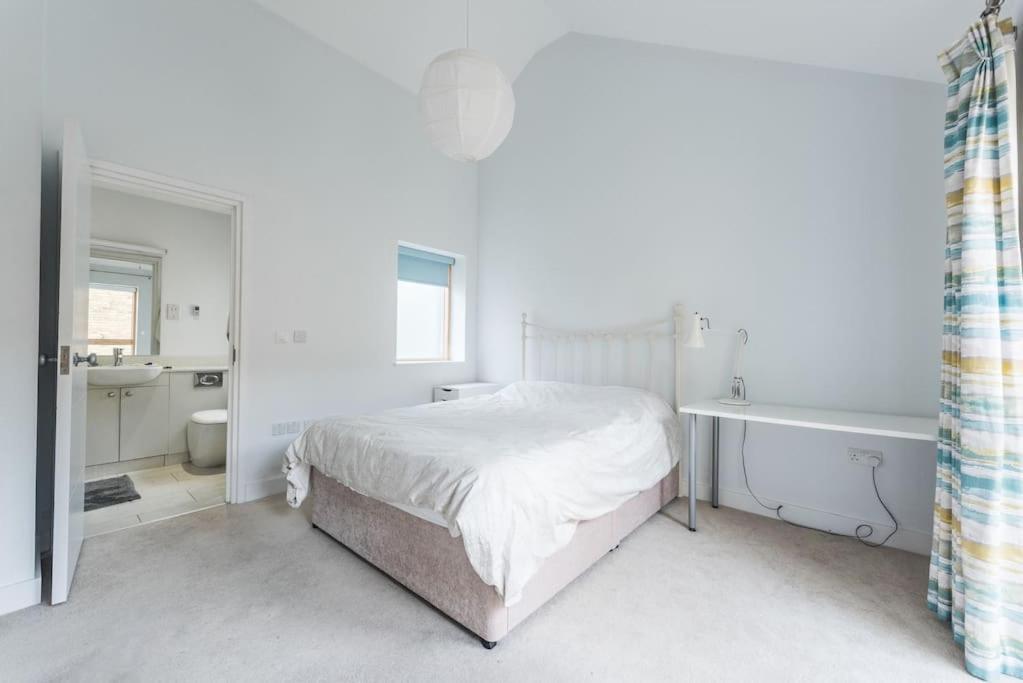 3 Benbow Mews Apartment London