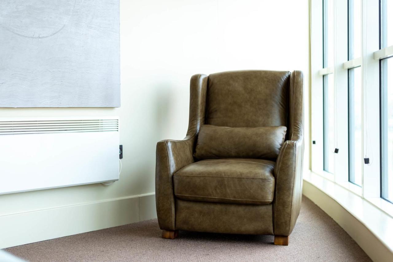 Lägenhet Guestready Superb Overlooking River Thames