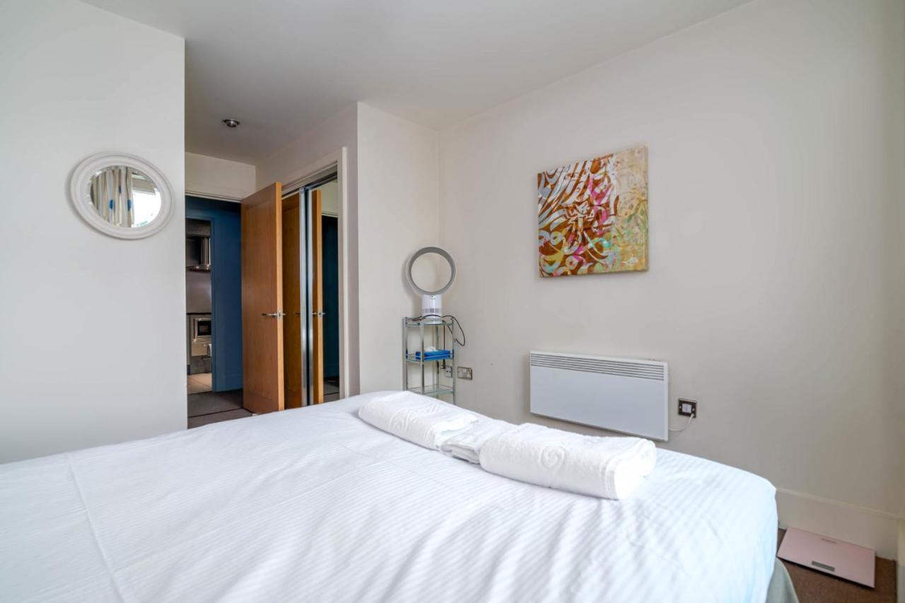 Guestready Superb Overlooking River Thames Lägenhet