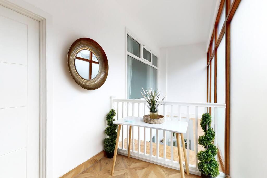 Lovely 2 Bedroom Near Highgate Station * Londra