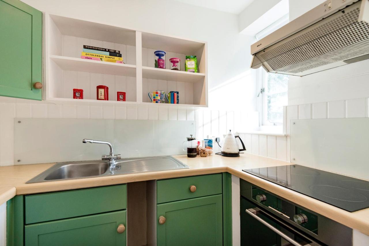 Notting Hill 2 Bed Apartment *