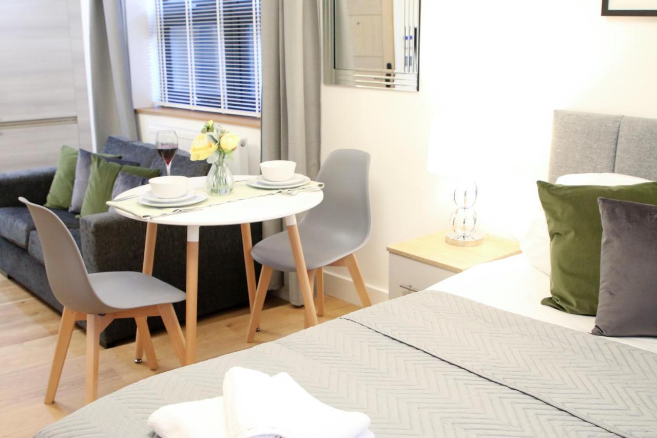 Lovely With Access For Wheel-chairs In Sydenham Appartement *