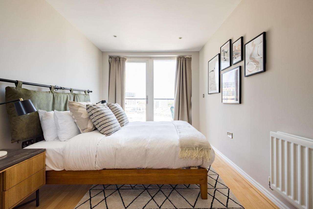 The Nine Elms Lane Arms - Stunning & Bright 2bdr Flat Londen