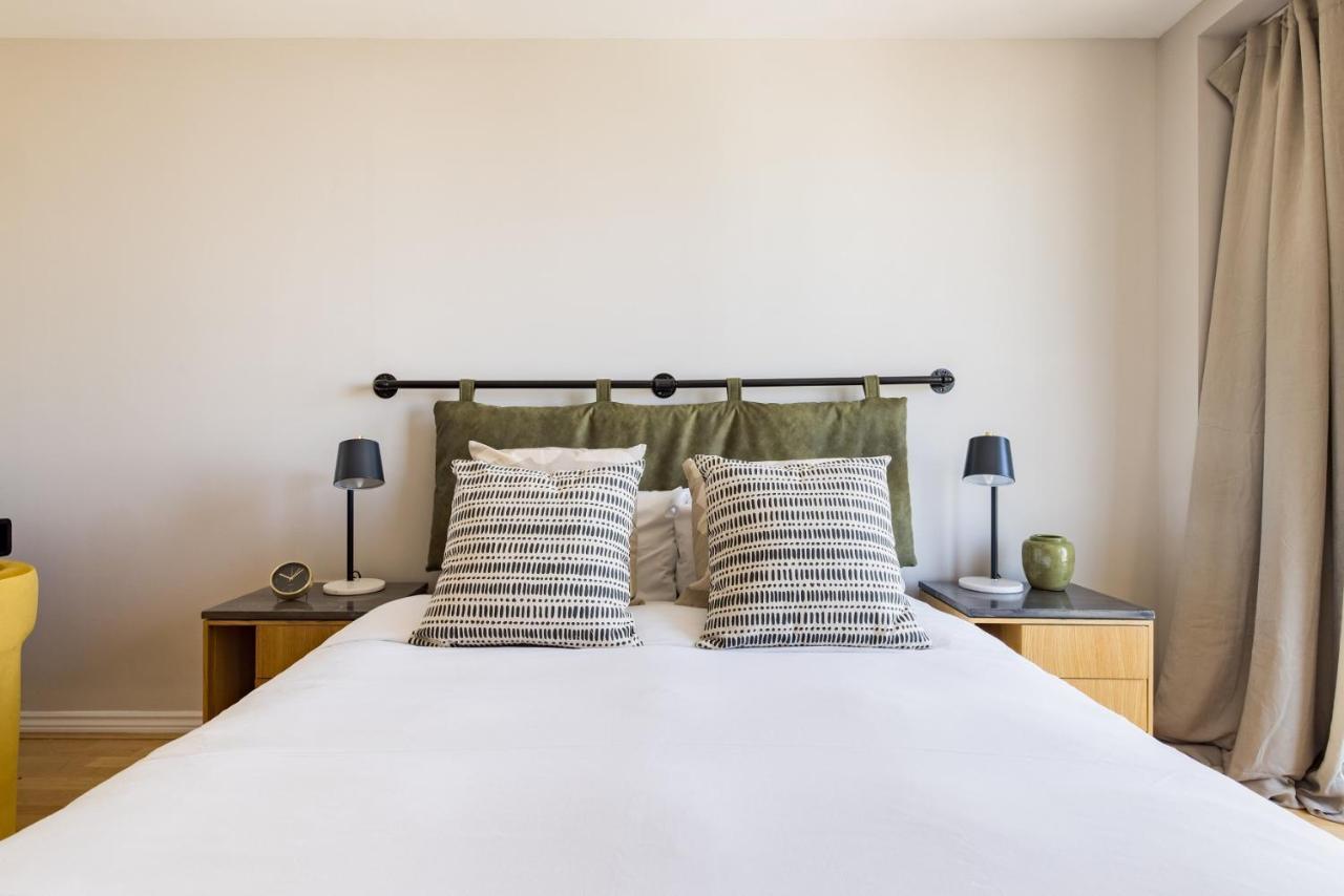 The Nine Elms Lane Arms - Stunning & Bright 2bdr Flat Londen