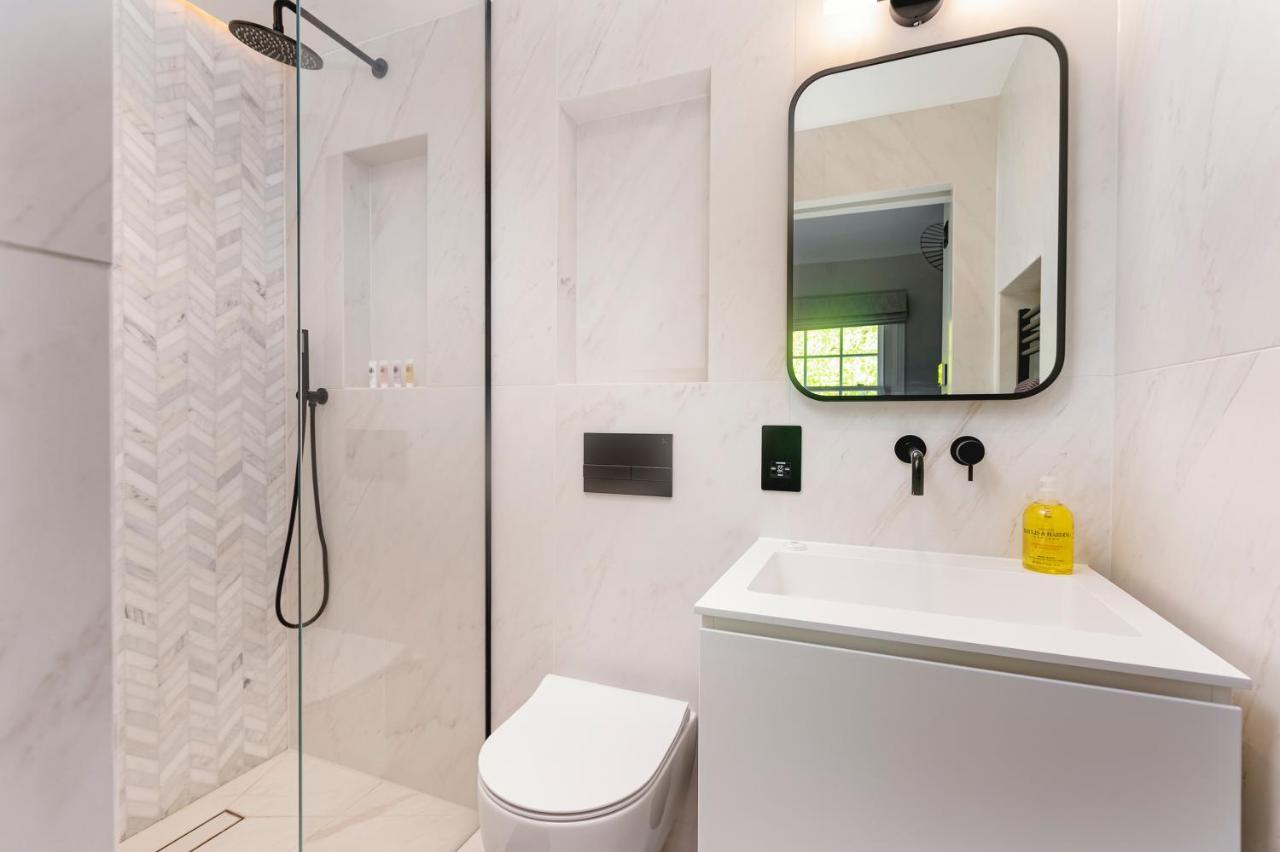 Penthousestays Chelsea - Luxury King / Queen Bed - Near King's Road Apartment