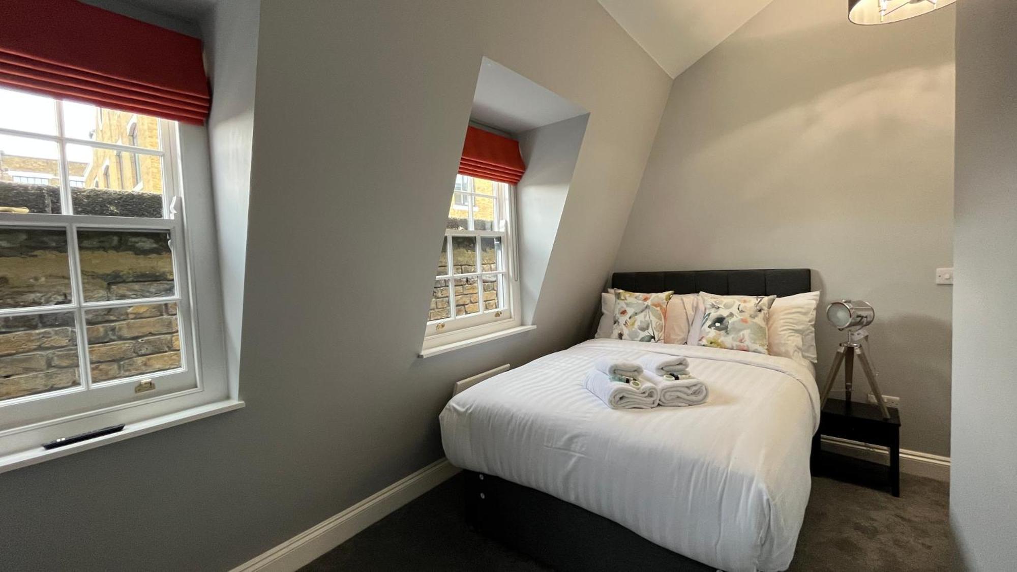 Inn Dockers