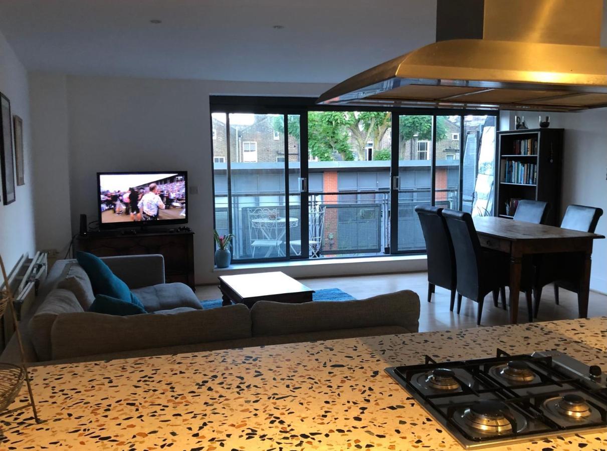 Spacious, Bright And Modern Flat In Holloway
