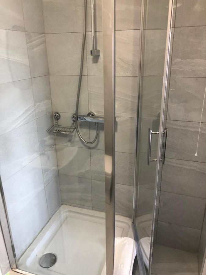 Parkwood Hotell 3*