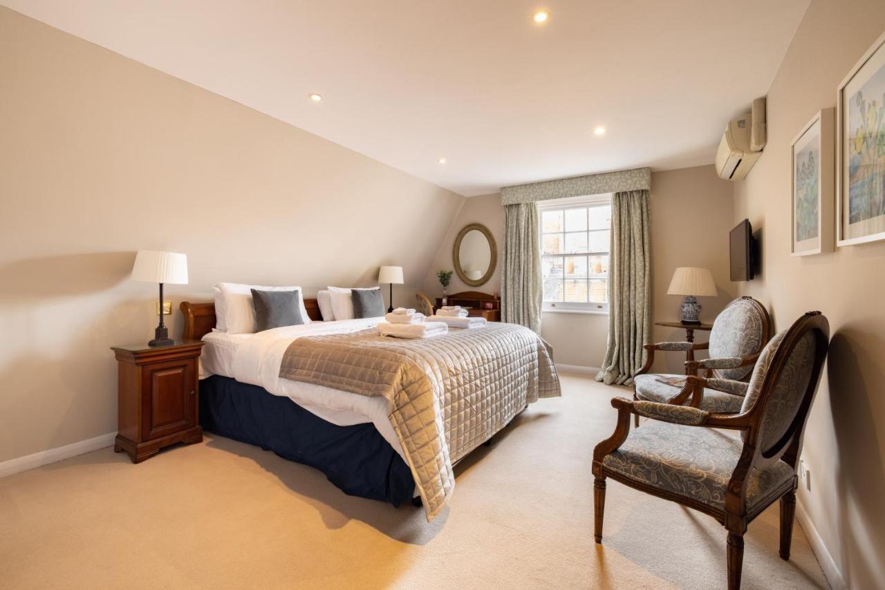 Hotel Knightsbridge Roof Garden 3*