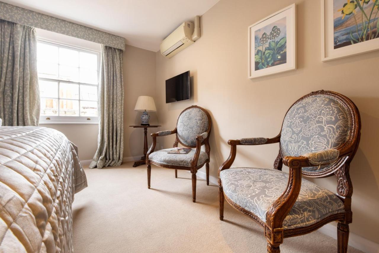 Knightsbridge Roof Garden Hotel