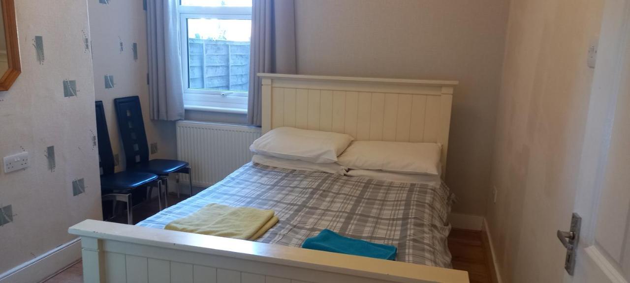 Apartment Boundary Road, 1 Bedroom & 2 Bedroom Flats