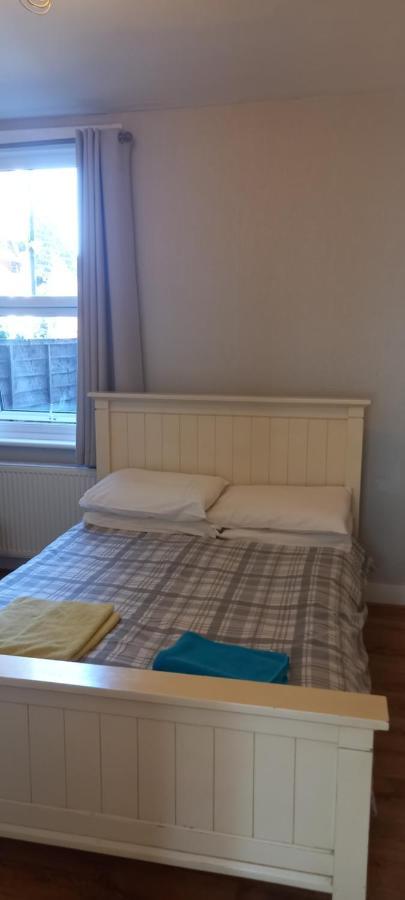 Boundary Road, 1 Bedroom & 2 Bedroom Flats * London