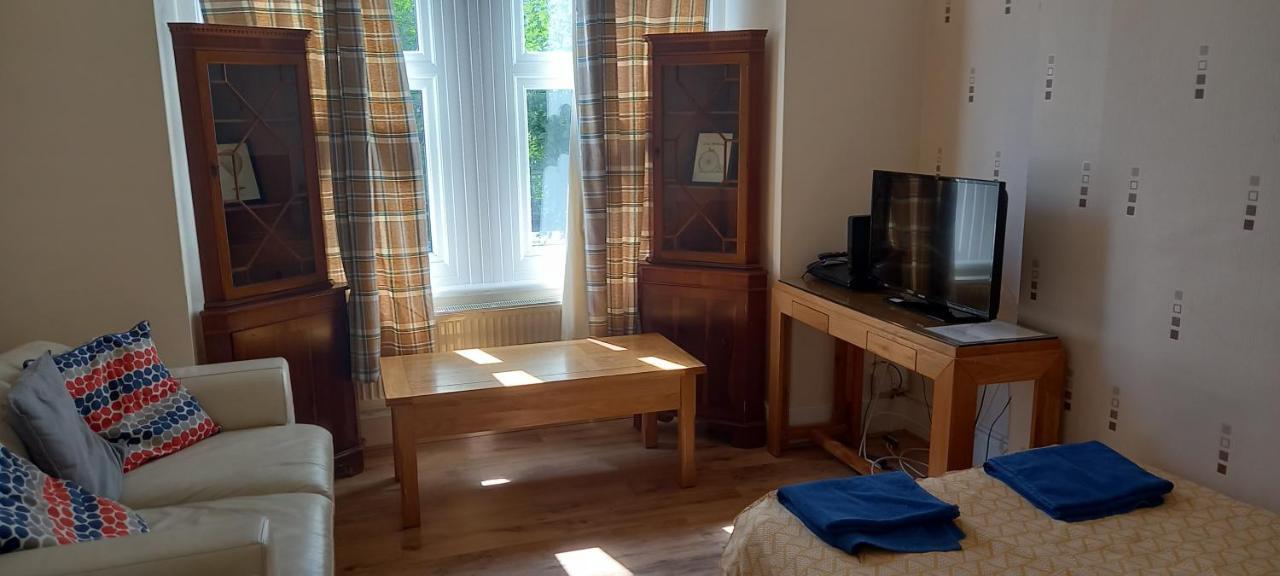 Boundary Road, 1 Bedroom & 2 Bedroom Flats Apartment *