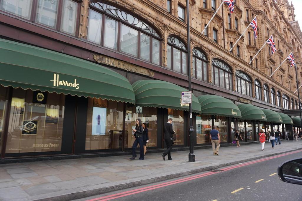 Beauchamp place Knightsbridge Apartment *