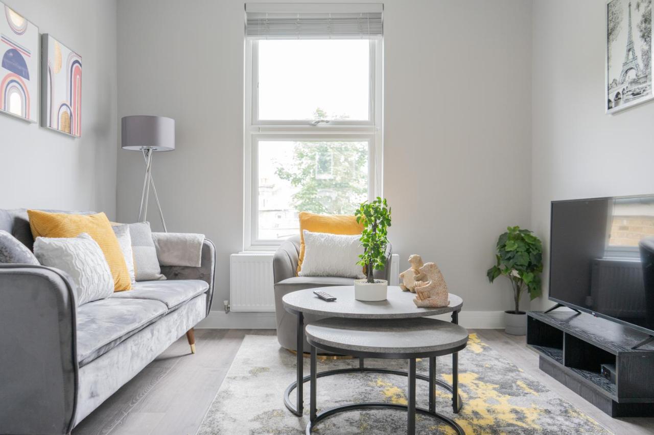 Lägenhet Stunning 3 Bed 3 Bath Townhouse