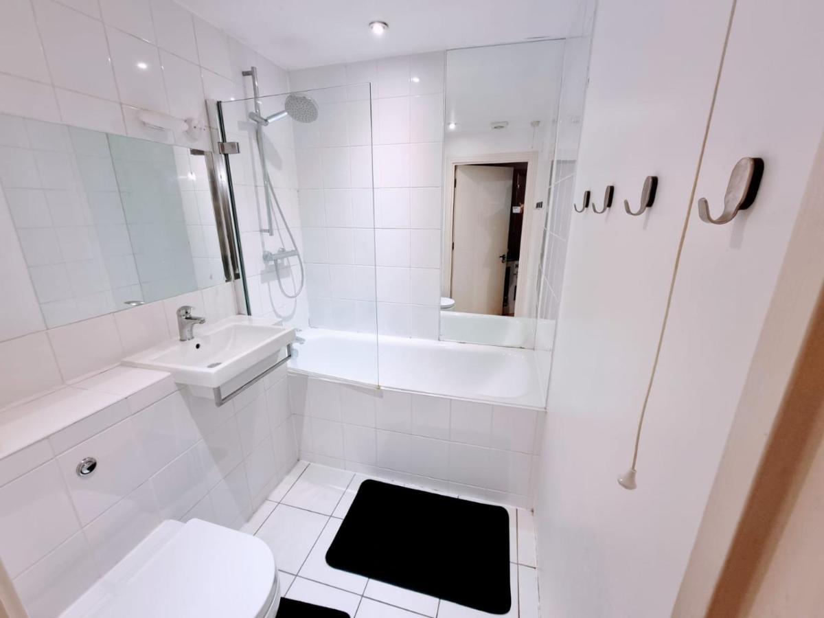 Appartement City Stays - Modern 2 Bedroom With Free Parking And Gym Access