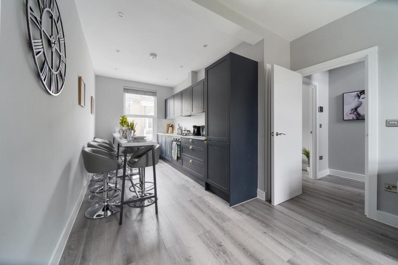 Lägenhet Stunning 3 Bed 3 Bath Townhouse *