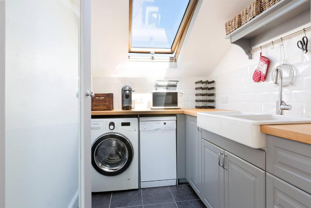 Lejlighed Spacious 3 Bedroom Flat With Terrace