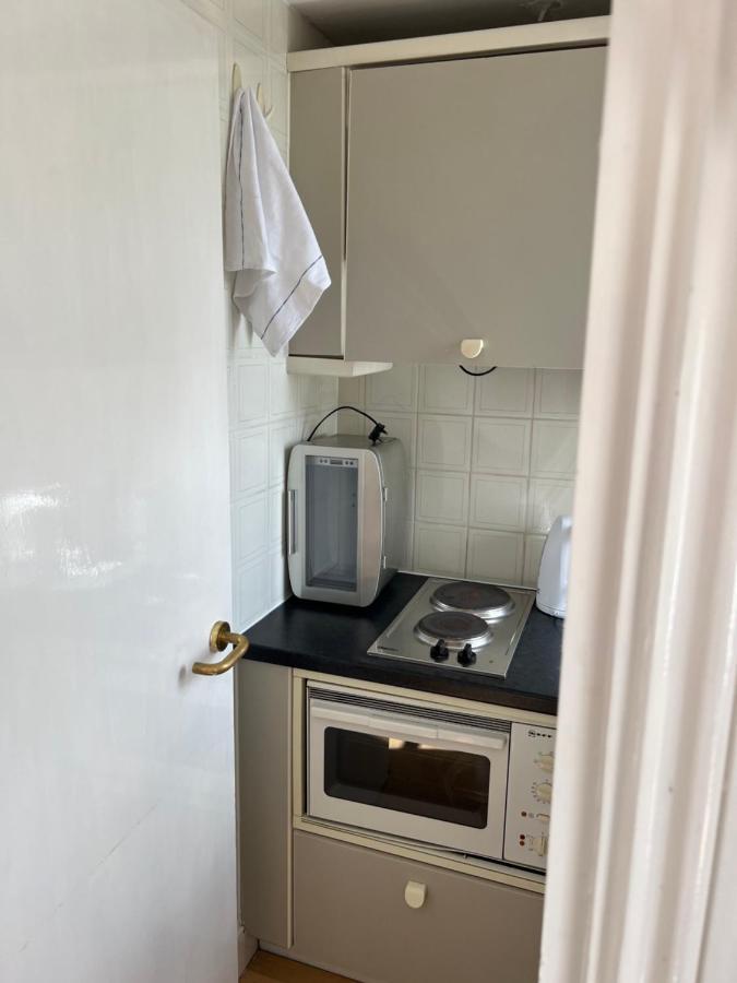 Super Located In South Ken At Chelsea Cloister Leilighet