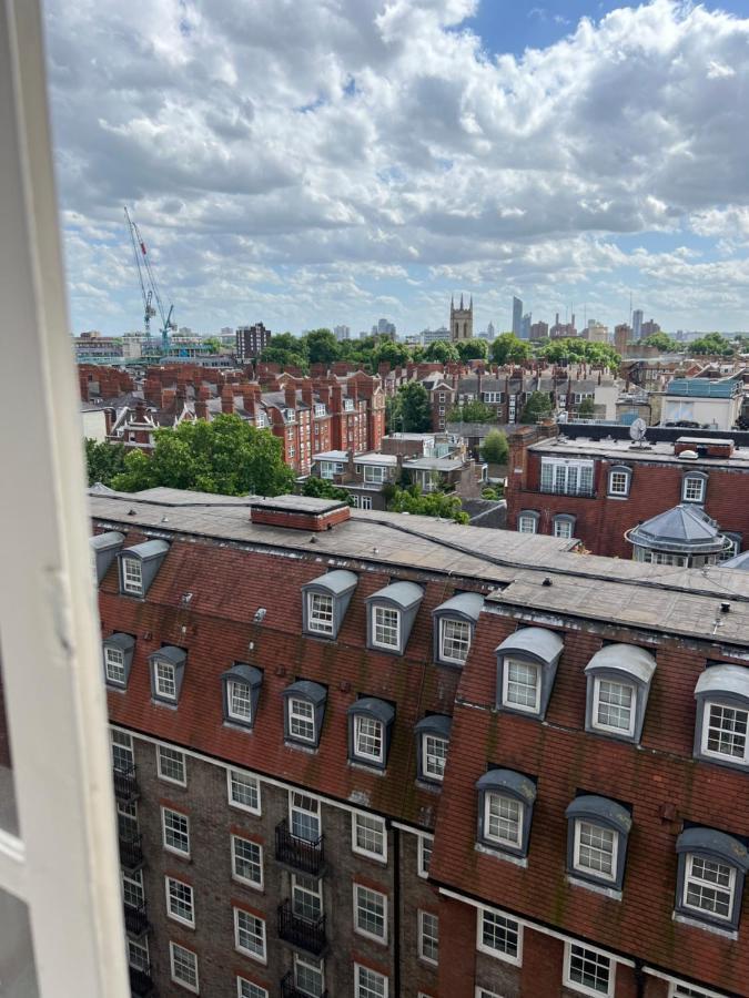 Super Located In South Ken At Chelsea Cloister Leilighet