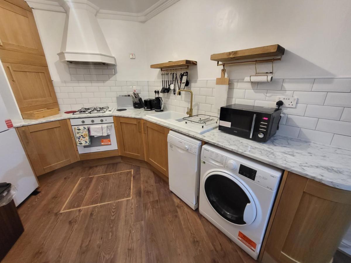 Garland Grangewood Central House, *