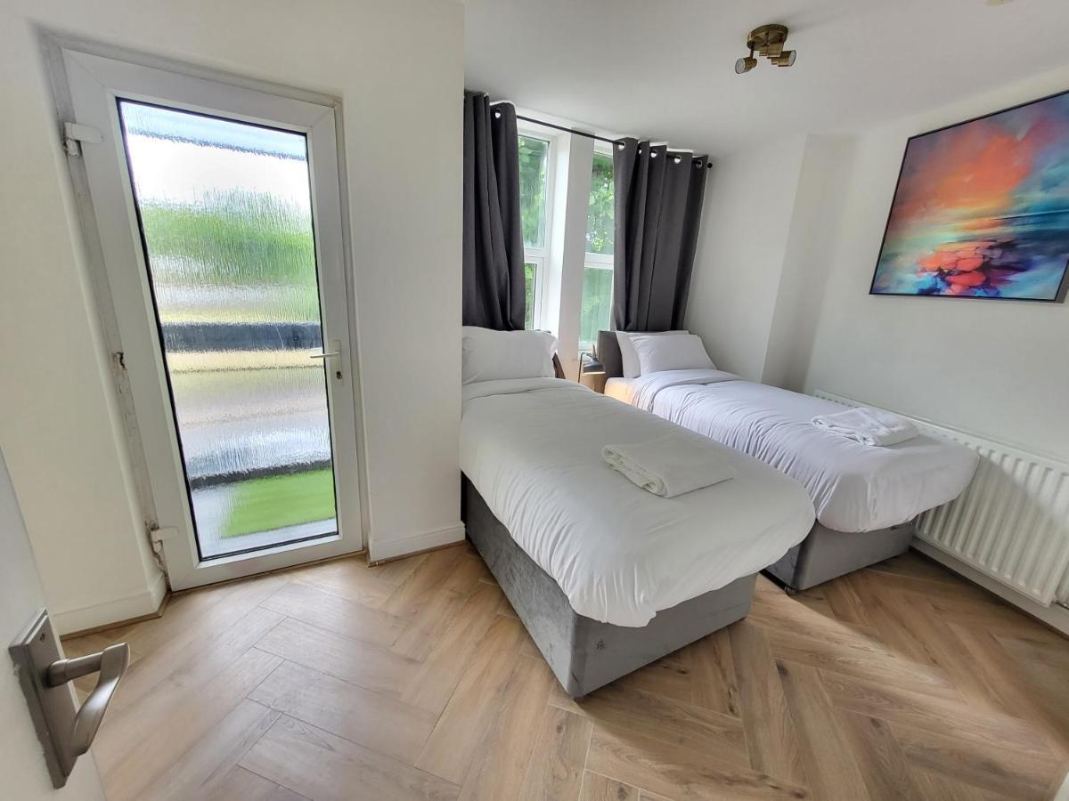 Garland Grangewood Central House, Apartment *