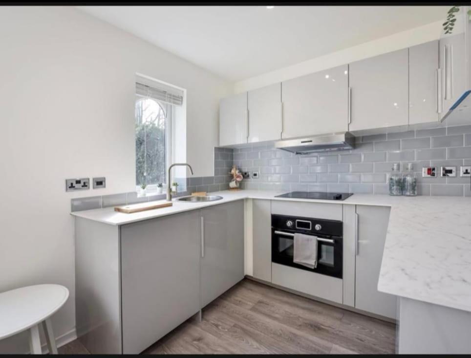 Elegant 1 Bed Flat In Tooting * Londen