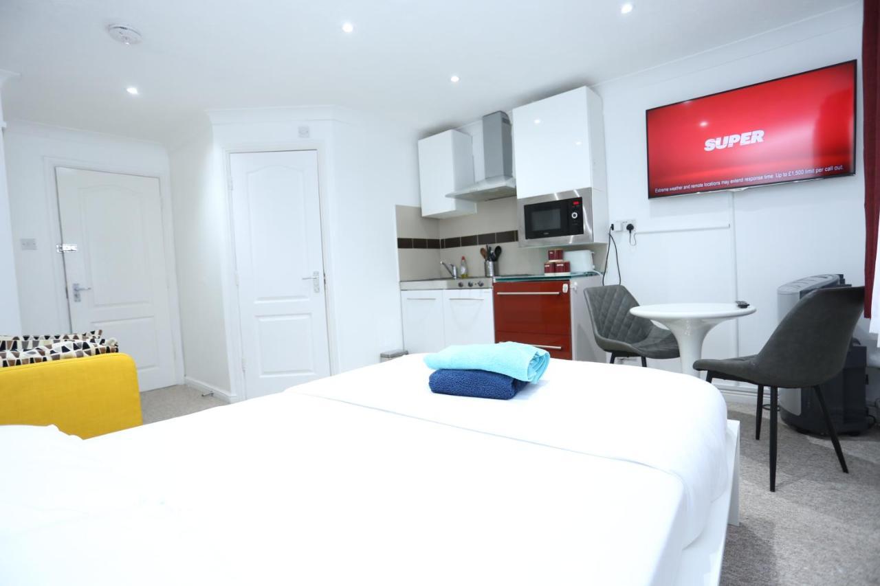 Classic Studio Lytham Up London
