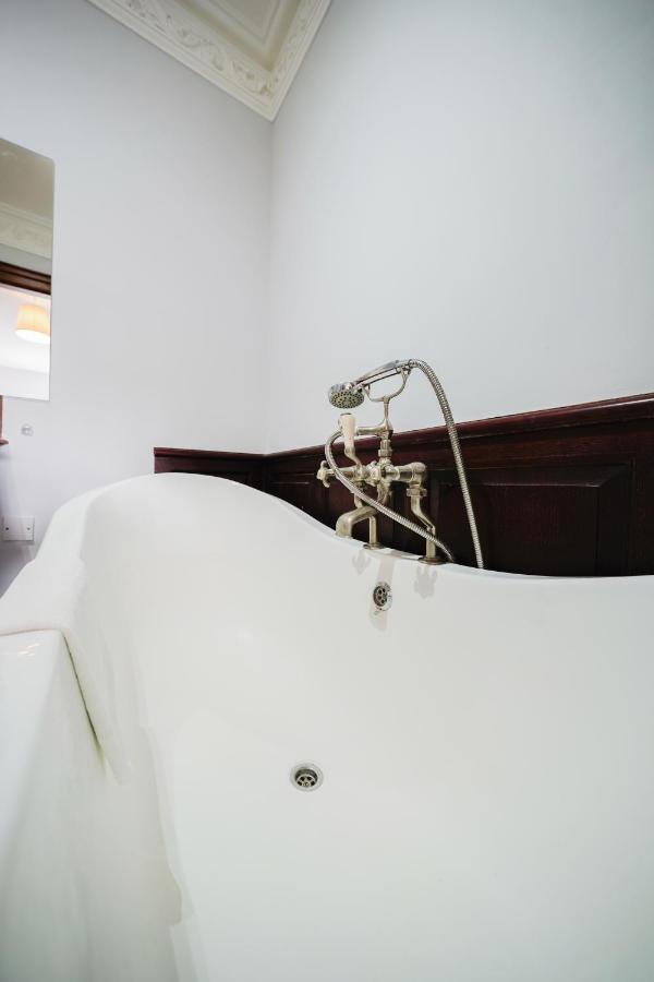 Classic Paddington 2-bedroom Londra