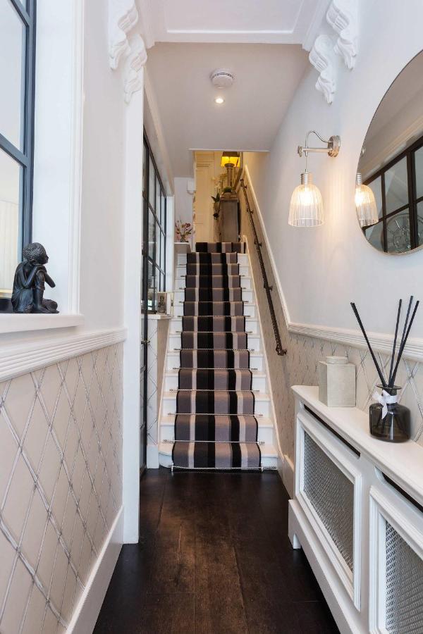 Veeve - Curiouser And Curiouser Ferienhaus London